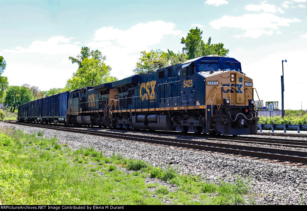 CSX 5425 on M-434